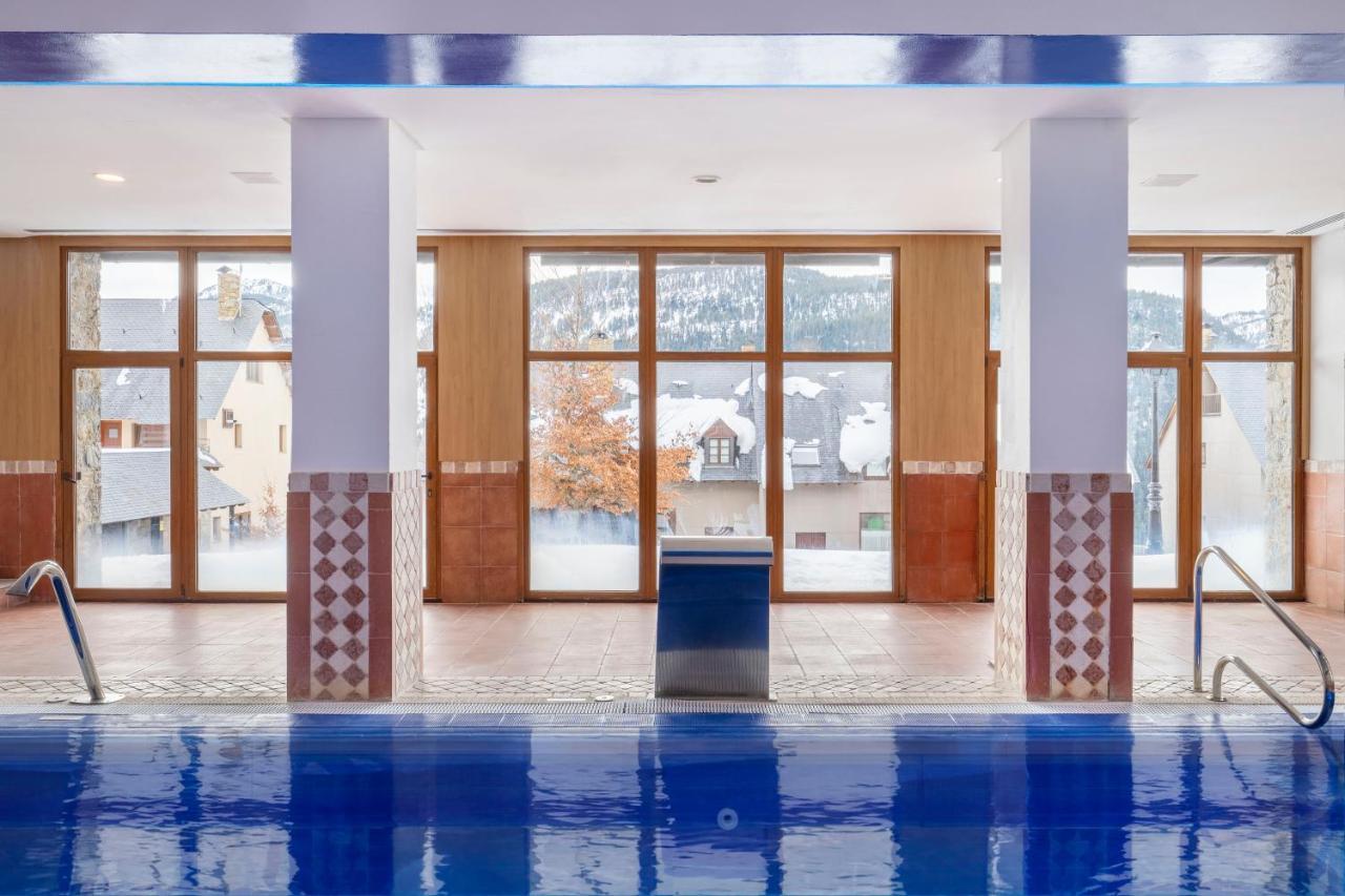 Eurostars Royal Tanau Hotel Baqueira Beret Exterior photo