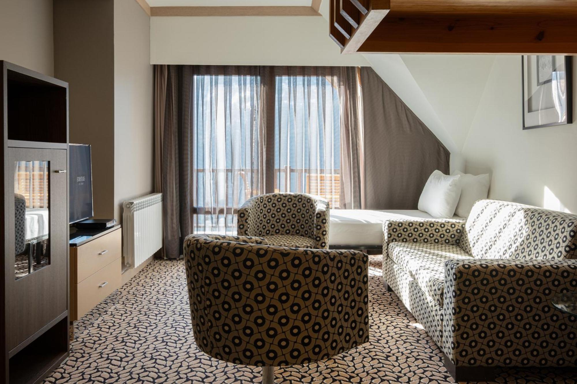 Eurostars Royal Tanau Hotel Baqueira Beret Exterior photo