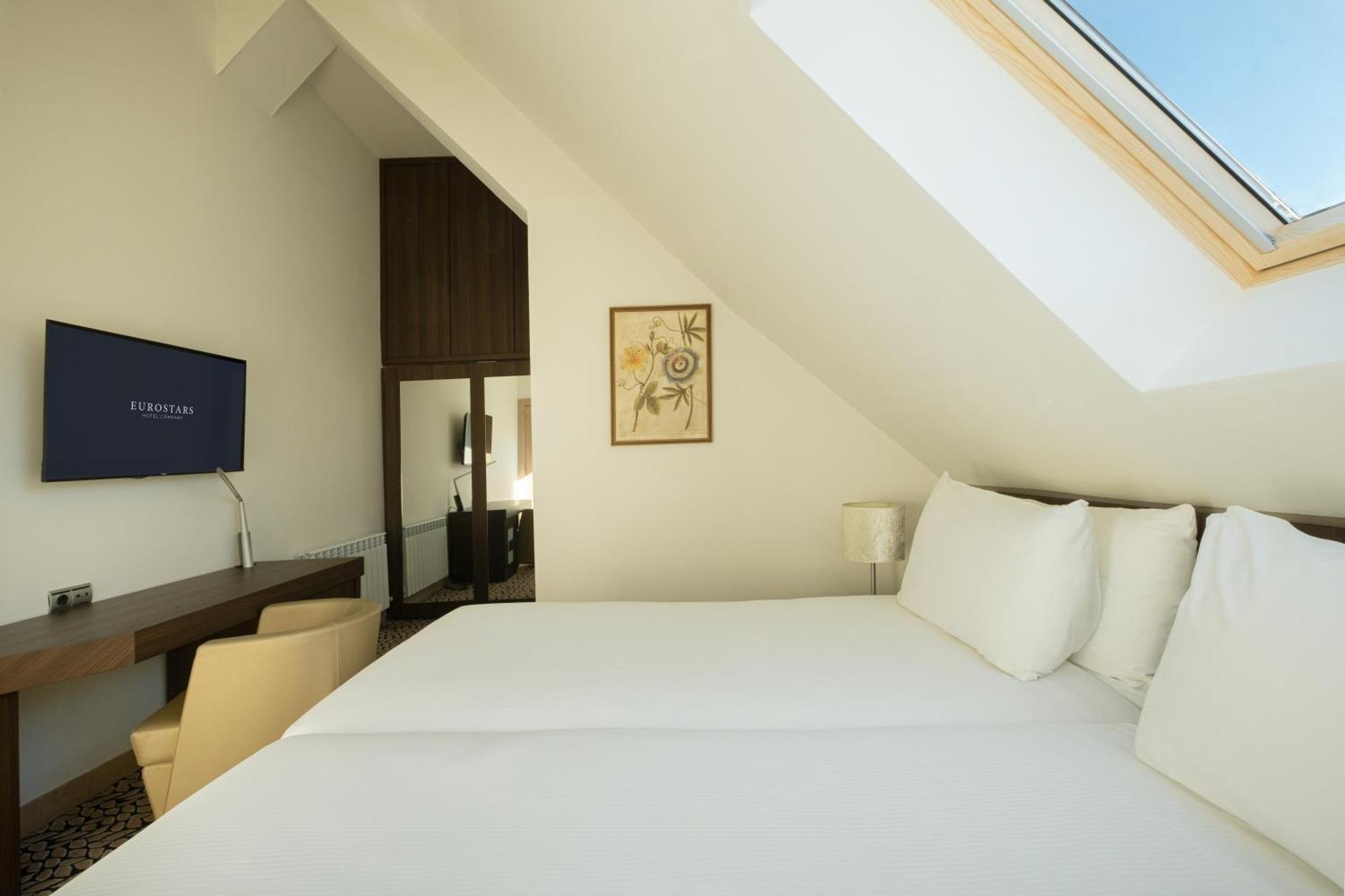Eurostars Royal Tanau Hotel Baqueira Beret Exterior photo
