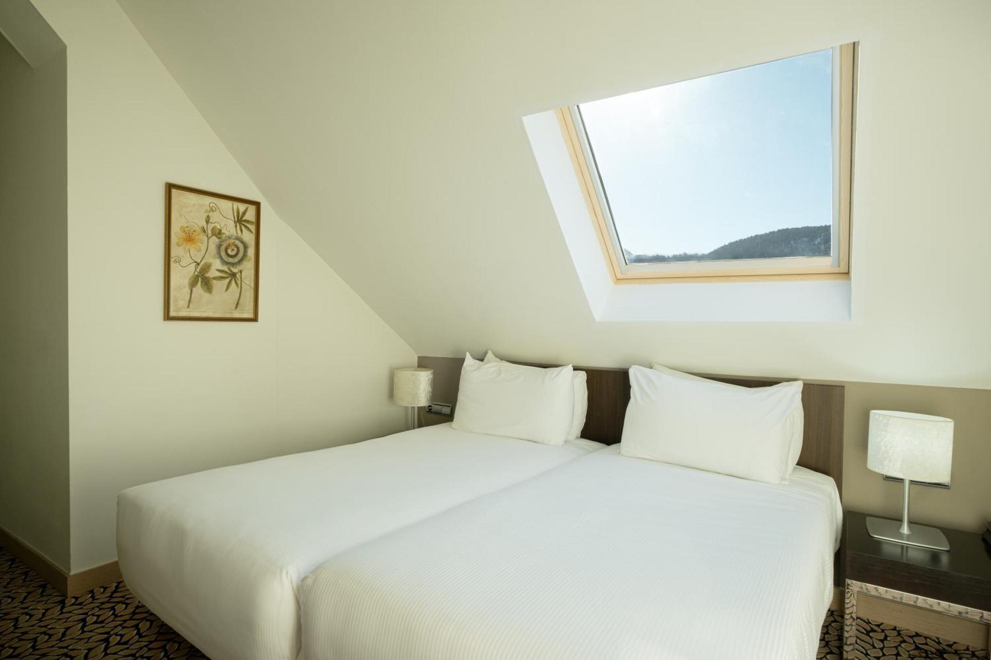 Eurostars Royal Tanau Hotel Baqueira Beret Exterior photo